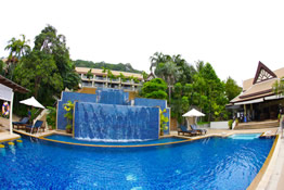 タイのリゾートホテルでインターンシップ ザ・ブルー・マリン・リゾート＆スパ